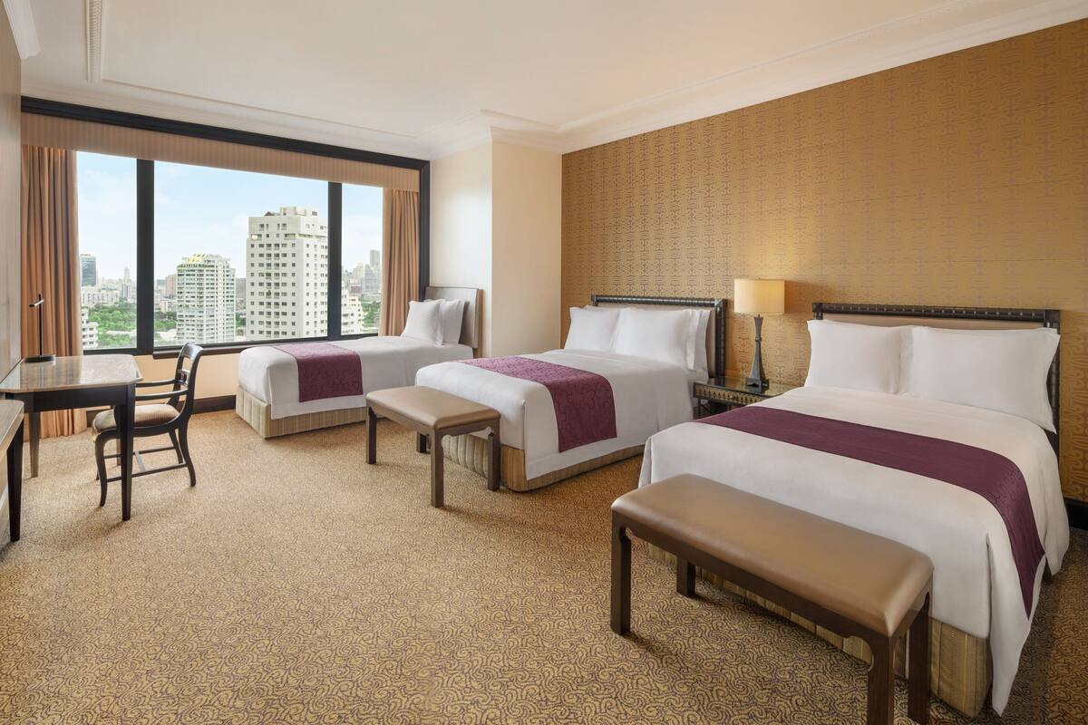 Phòng Premier, 2 giường đôi | Bộ đồ giường cao cấp, minibar, két bảo mật tại phòng, bàn 