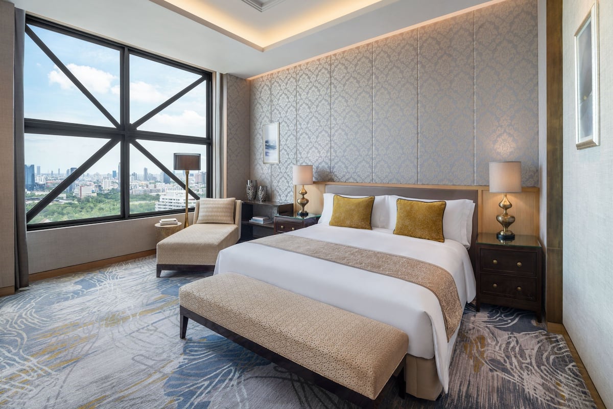 Phòng Suite Presidential, 1 phòng ngủ | Bộ đồ giường cao cấp, minibar, két bảo mật tại phòng, bàn 