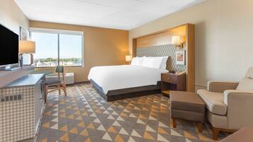 Quarto standard, 1 cama King | Escrivaninha, espaço de trabalho para notebook, cortinas blackout