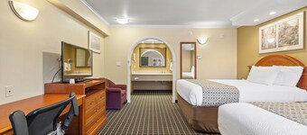 Alexis Park Hotel