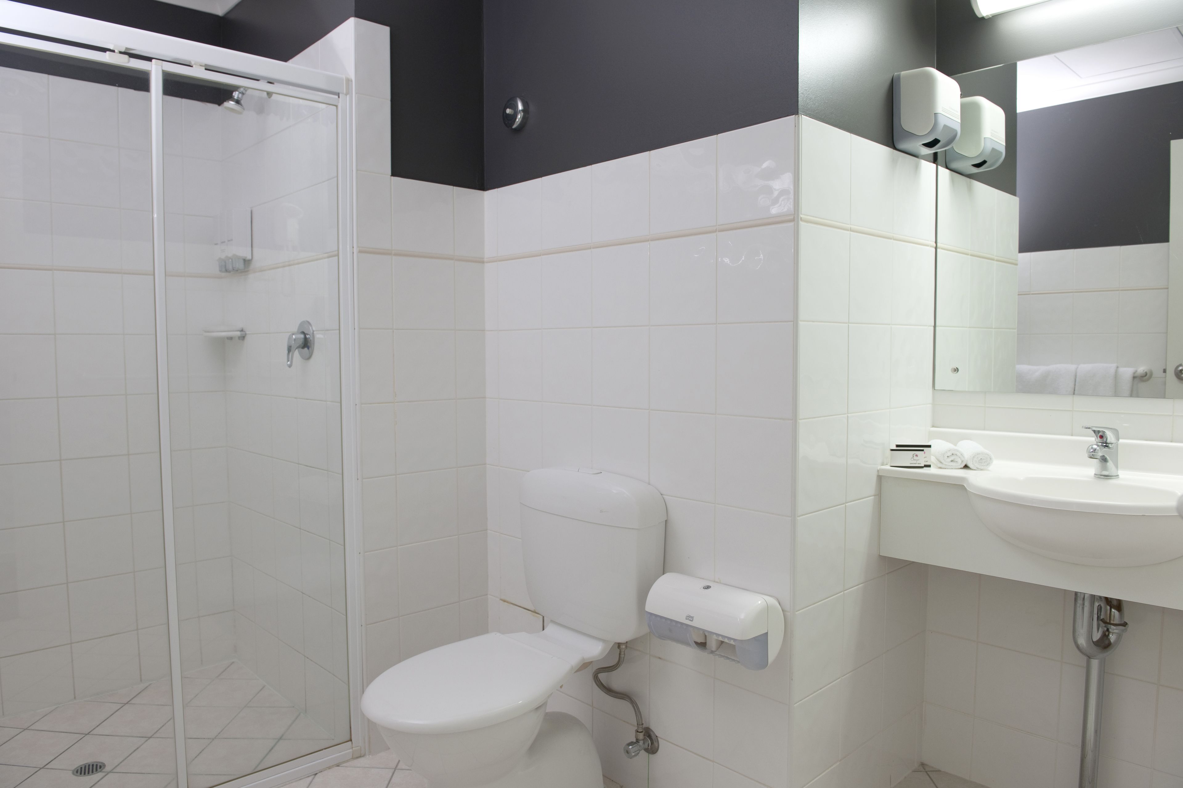 shower, free toiletries, hair dryer, towels