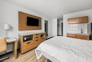 Ropa de cama de alta calidad y escritorio