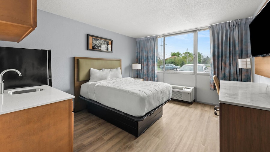 Suburban Studios Fairborn - Dayton