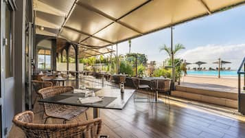 Lunch, dinner served; French cuisine, alfresco dining