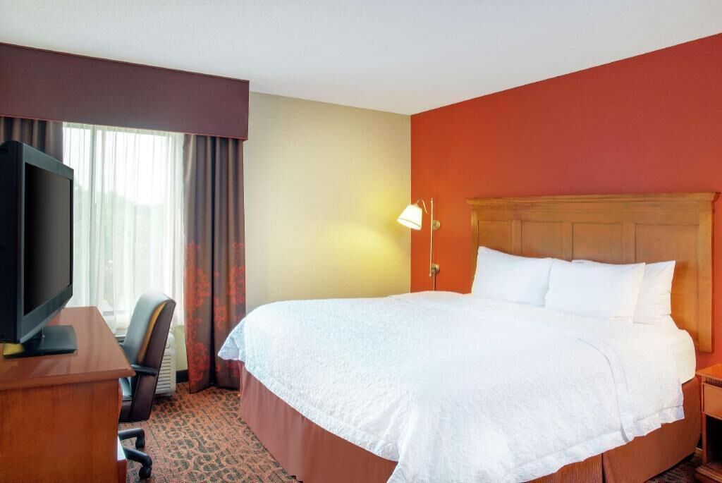 Premium bedding, blackout drapes, iron/ironing board, free WiFi