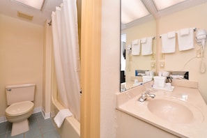 Room, 1 King Bed | Bathroom