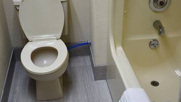 Room, 1 King Bed | Bathroom | Free toiletries, hair dryer, towels