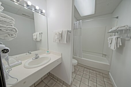 All Season Suites - Image 16