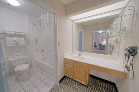 All Season Suites - Image 20