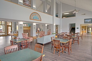 Reception - All Season Suites (Pigeon Forge)