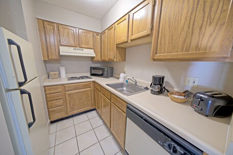 All Season Suites - Image 39