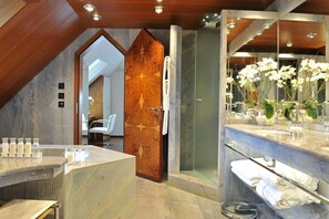 Penthouse Suite | Bathroom