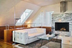 Penthouse Suite | Living area