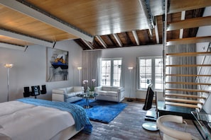 Hypo-allergenic bedding, free minibar, in-room safe