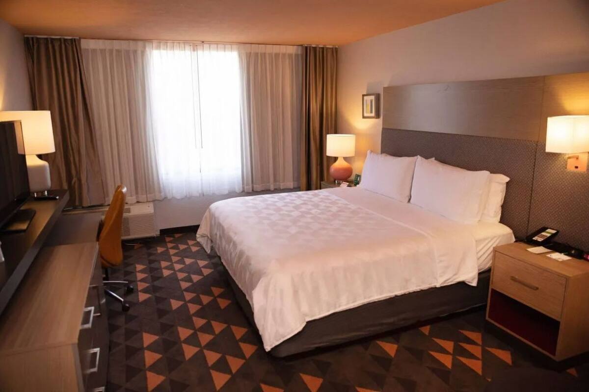 In-room safe, desk, iron/ironing board, WiFi (free)