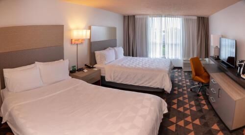 In-room safe, desk, iron/ironing board, free WiFi