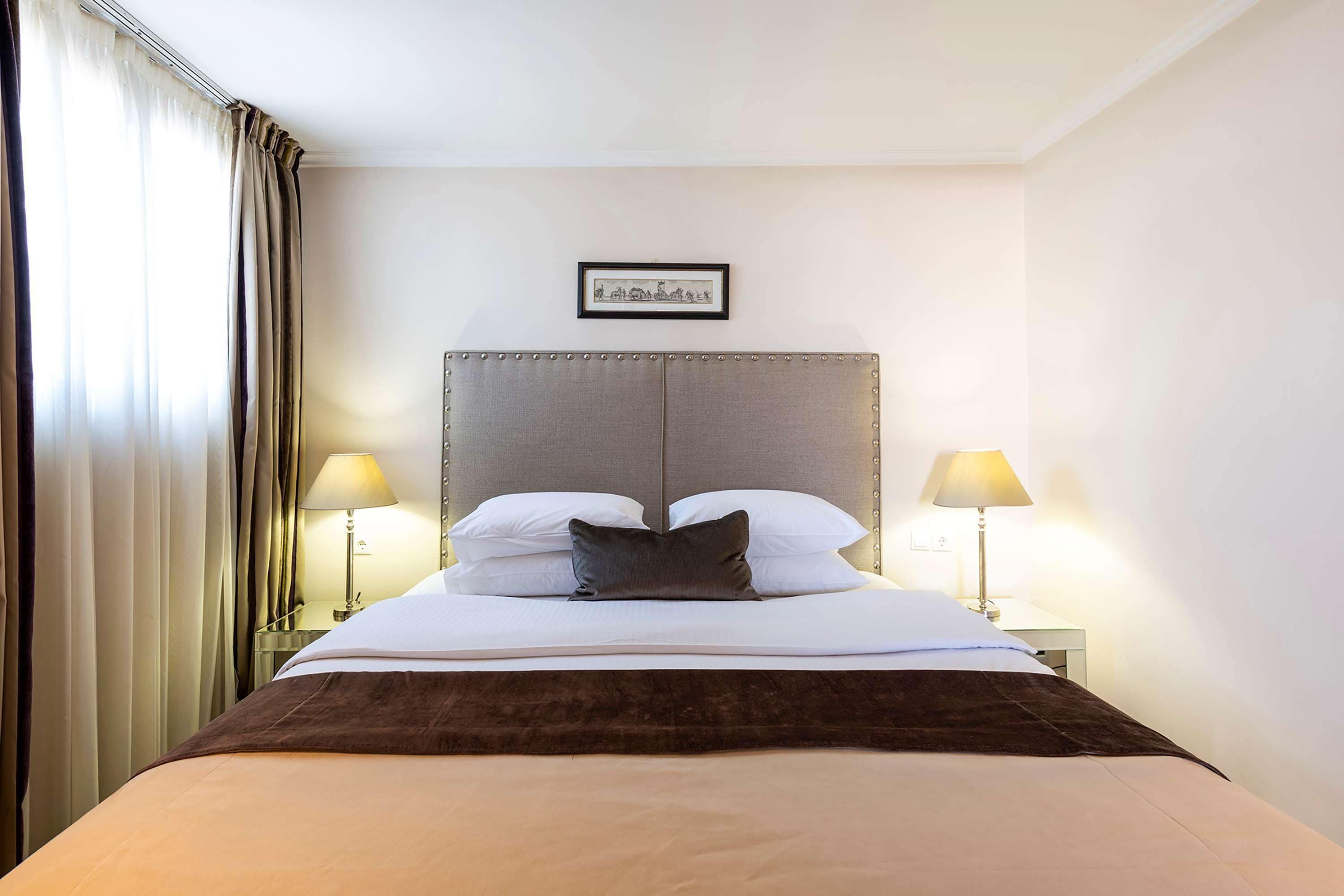 Foto - Best Western Plus Embassy Hotel