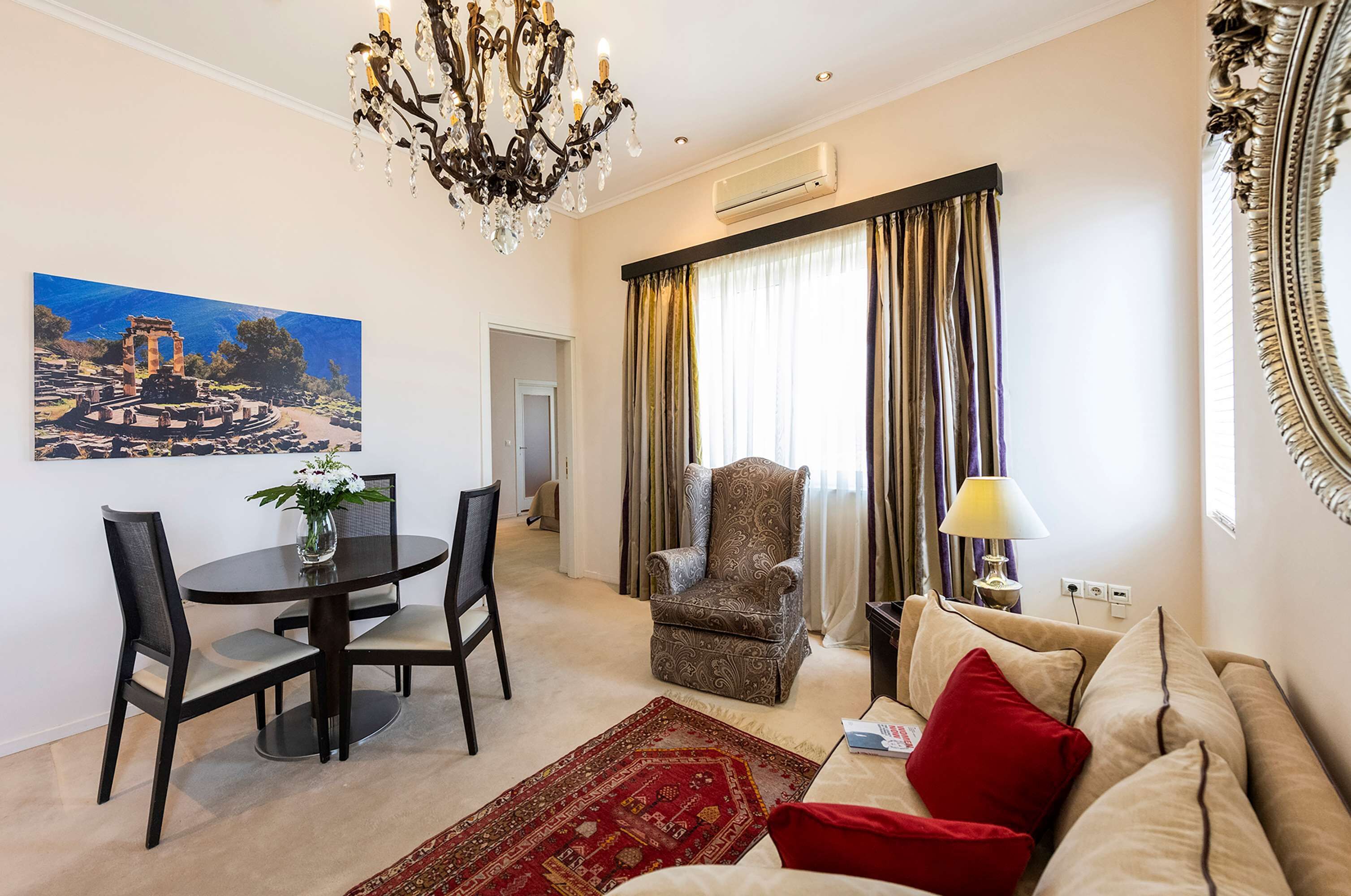 Foto - Best Western Plus Embassy Hotel