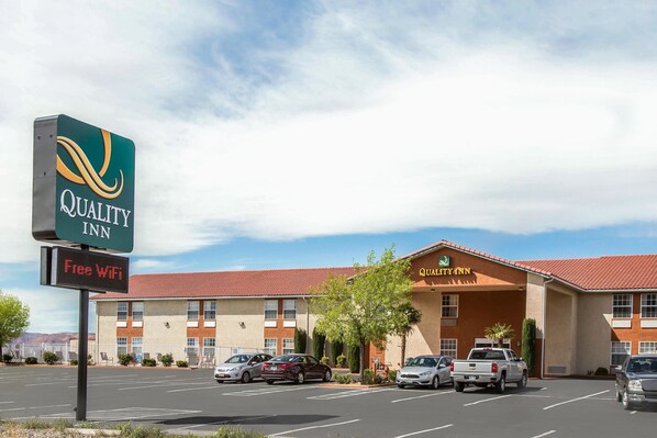 Enjoy free WiFi at this hotel, where guests can park their vehicles in the adjacent lot.