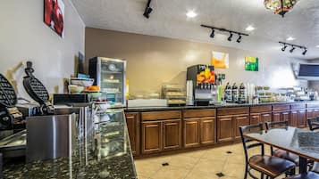 Free daily continental breakfast