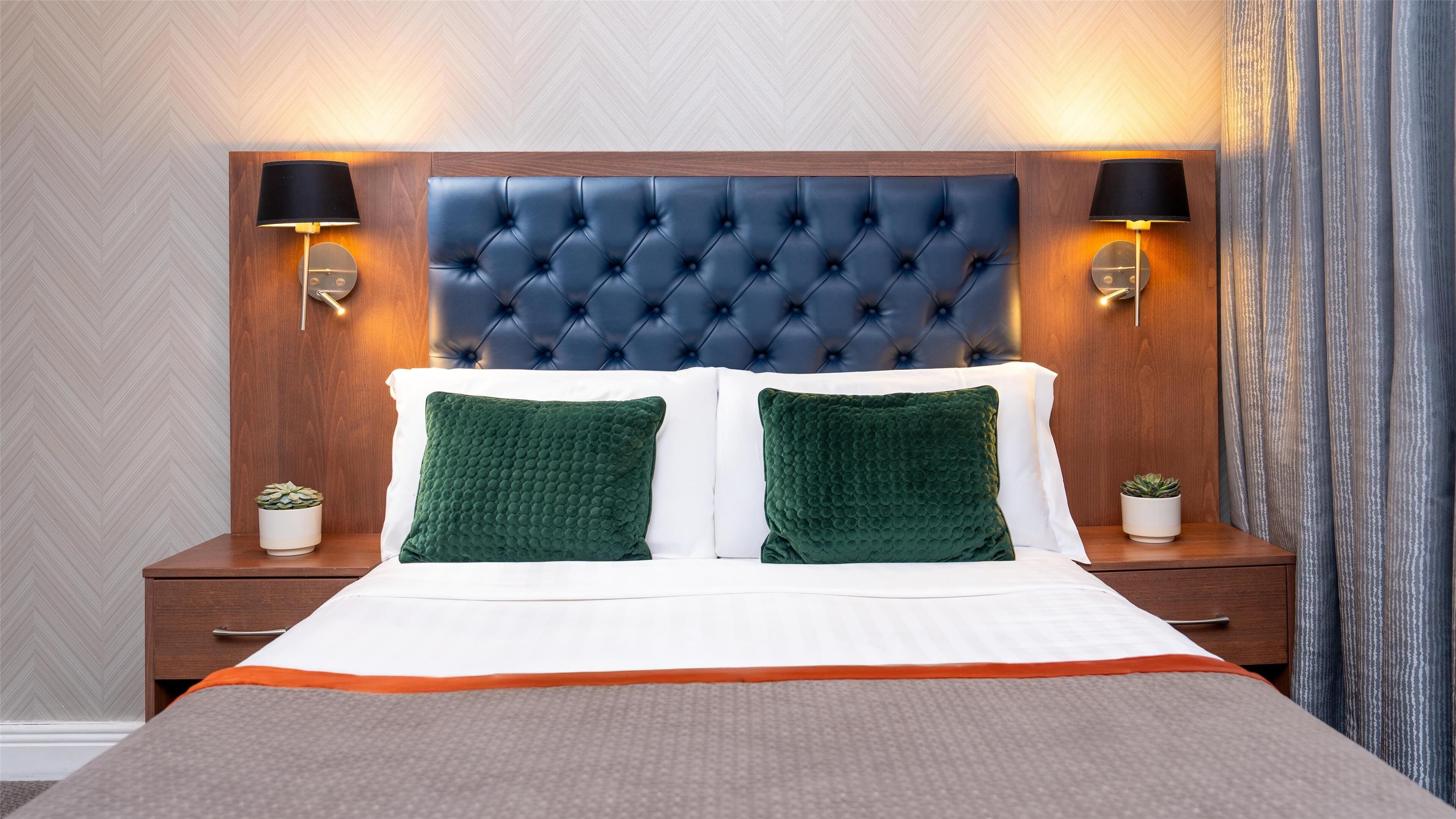 double room | hypo-allergenic bedding, pillow-top beds, in-room safe