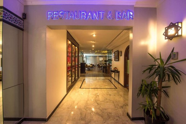 Moroccan cuisine - Hotel Toubkal (Casablanca)