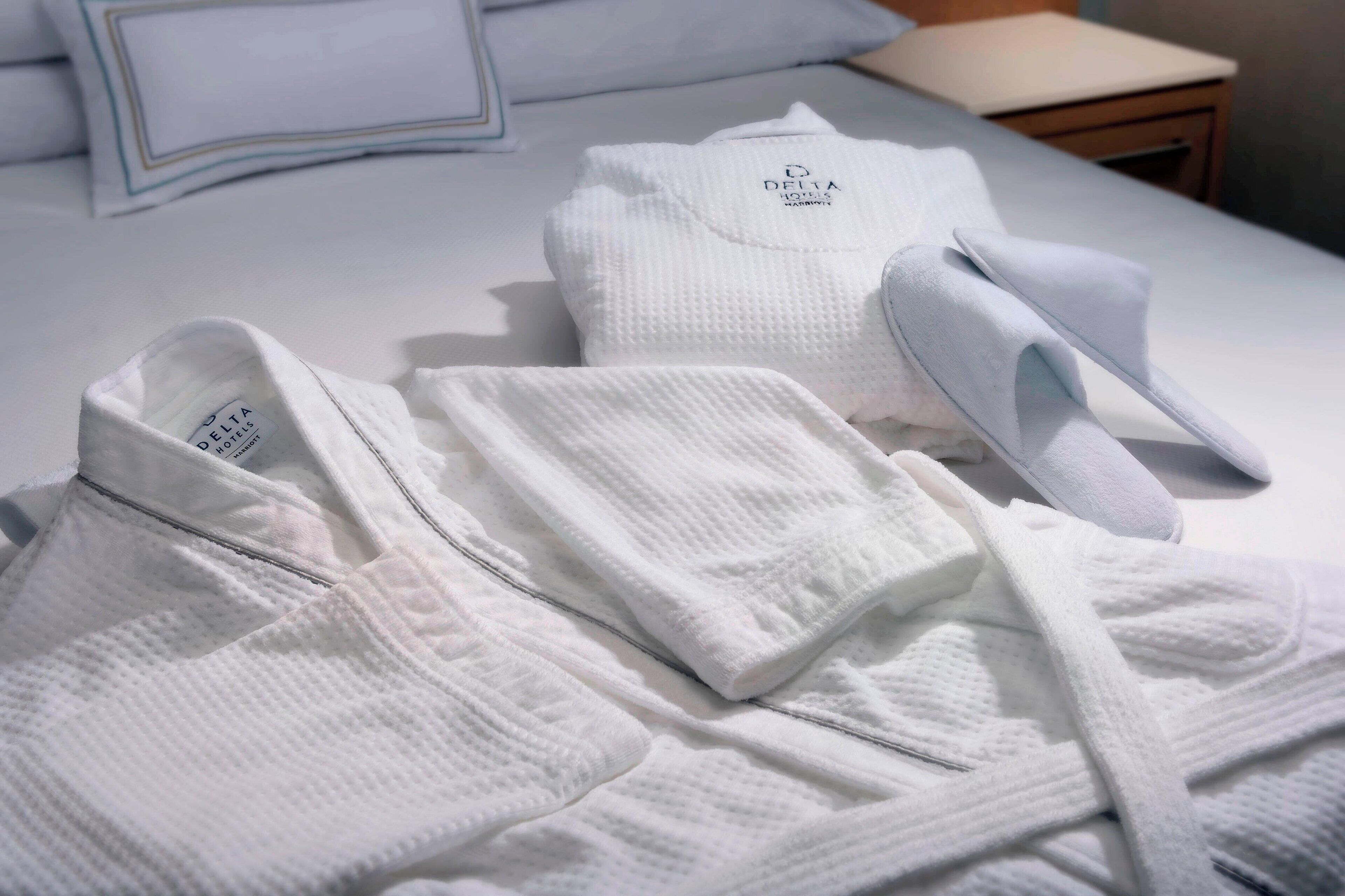 1 bedroom, premium bedding, in-room safe, desk