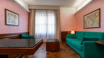 Superior Suite | Living area | LCD TV, pay movies