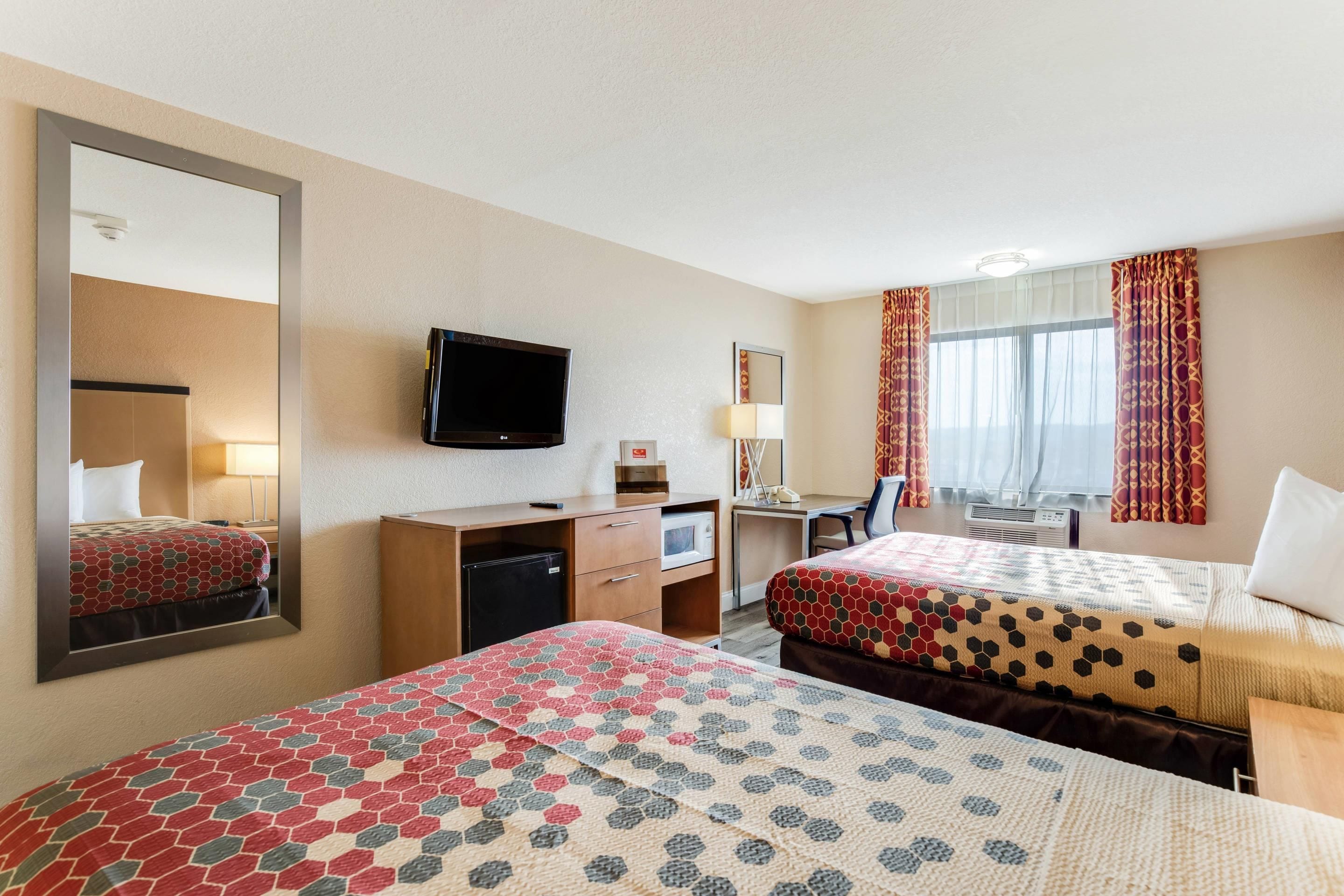 Photo - Econo Lodge Madison East