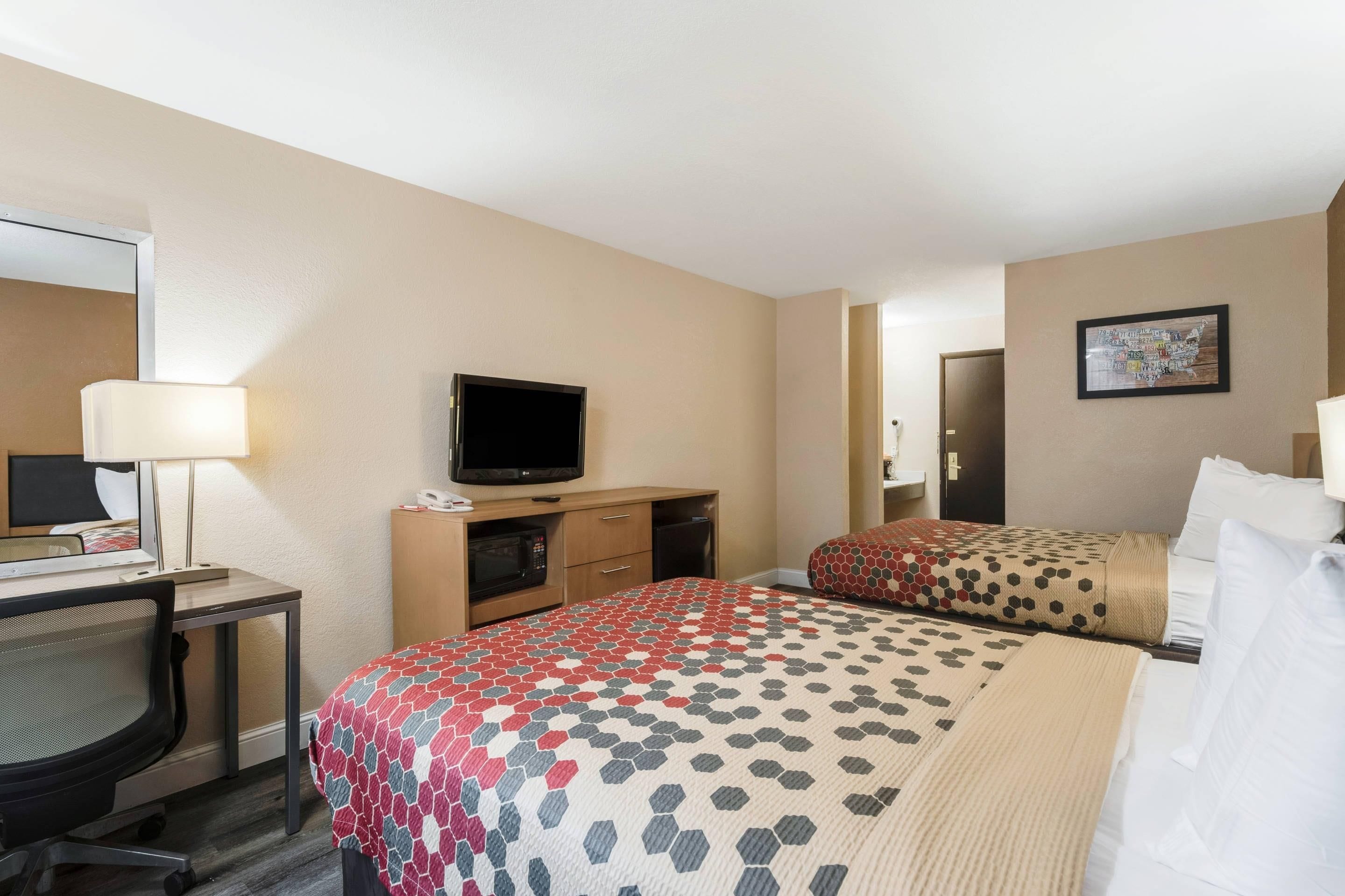 Photo - Econo Lodge Madison East