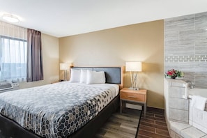 Room - Econo Lodge Madison East (Madison)