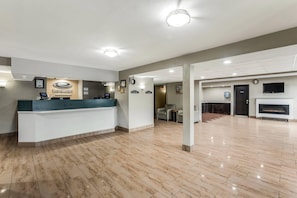 Lobby - Econo Lodge Madison East (Madison)