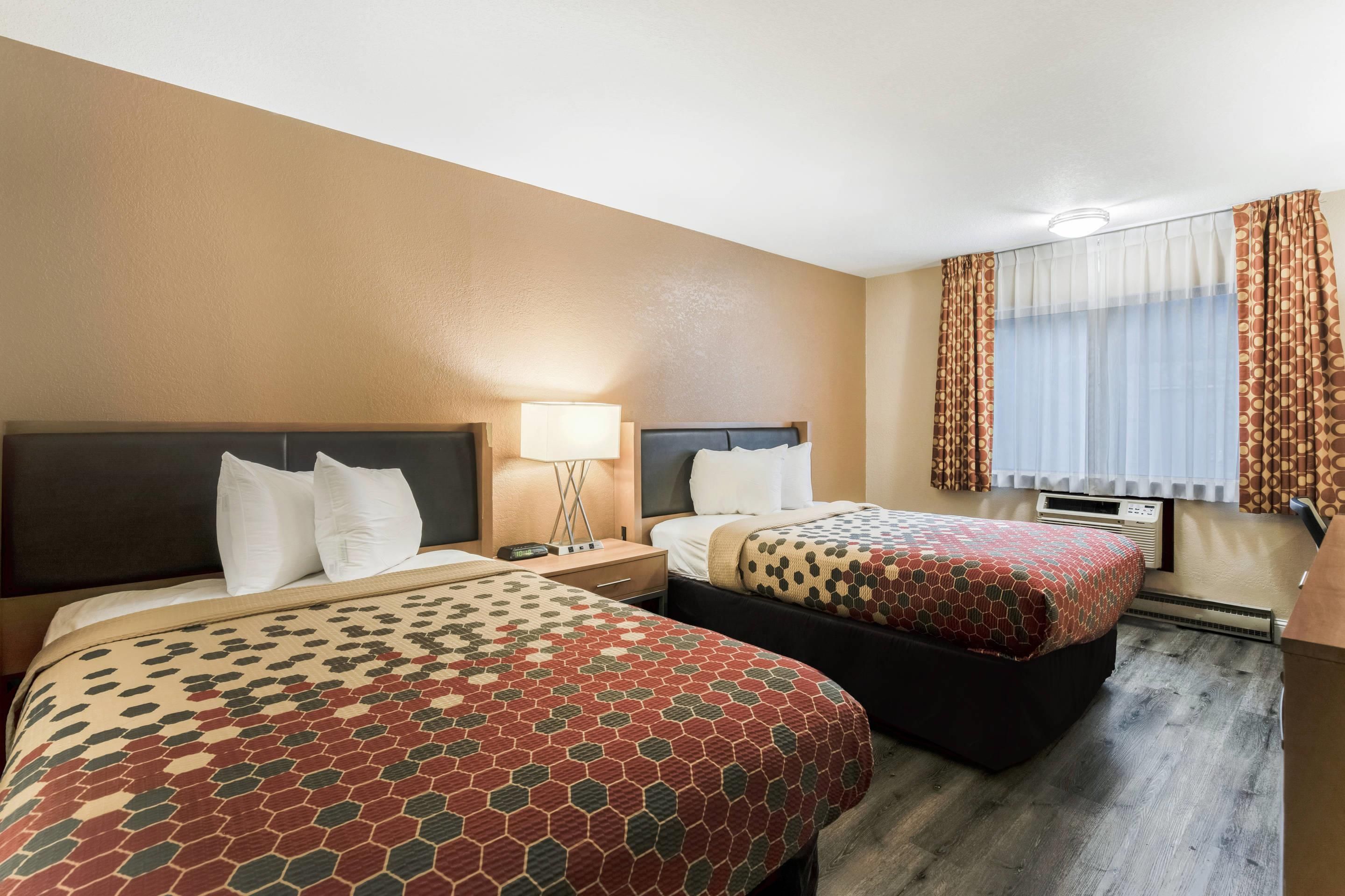Photo - Econo Lodge Madison East