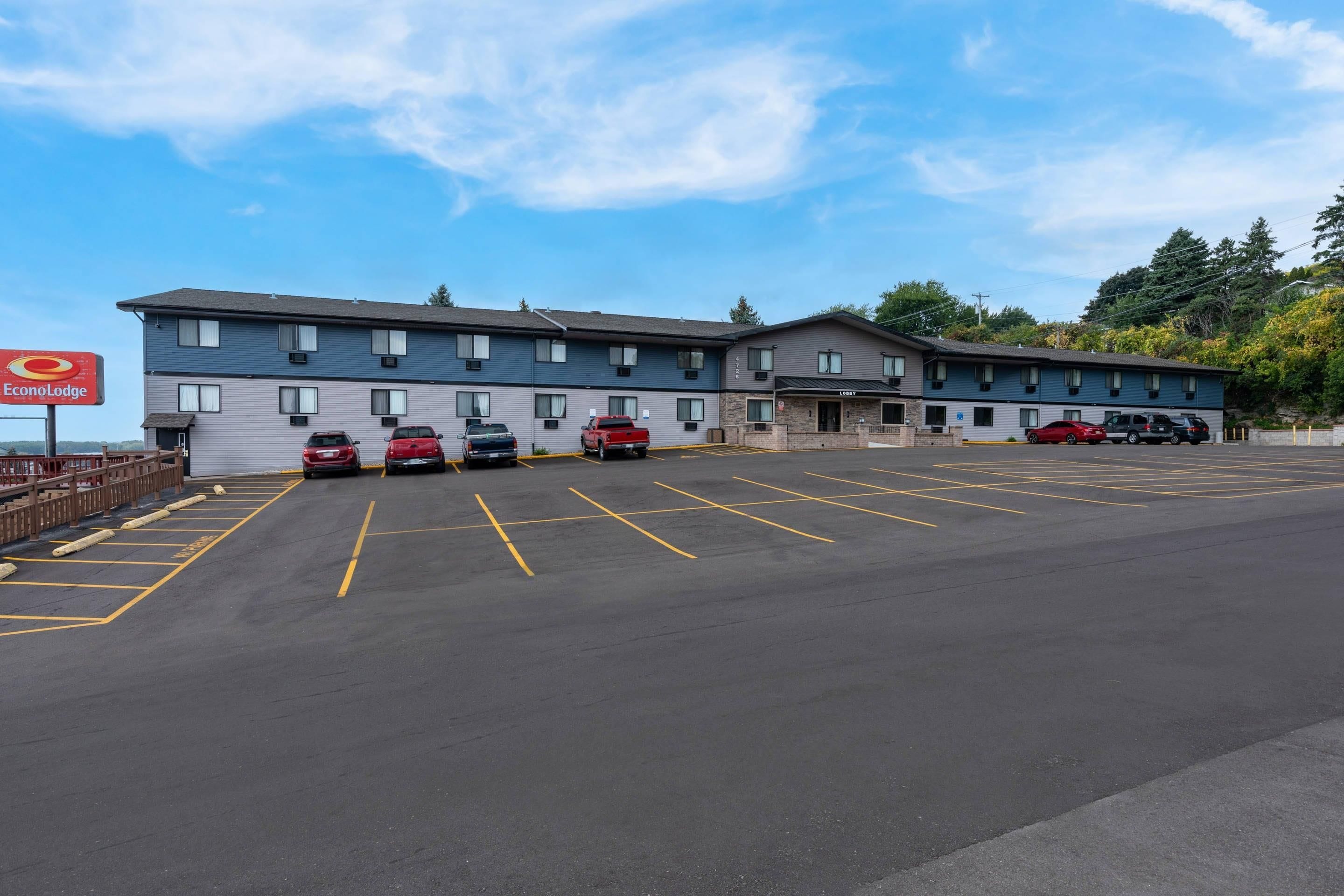 Photo - Econo Lodge Madison East