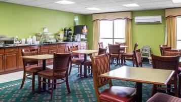 Free buffet breakfast