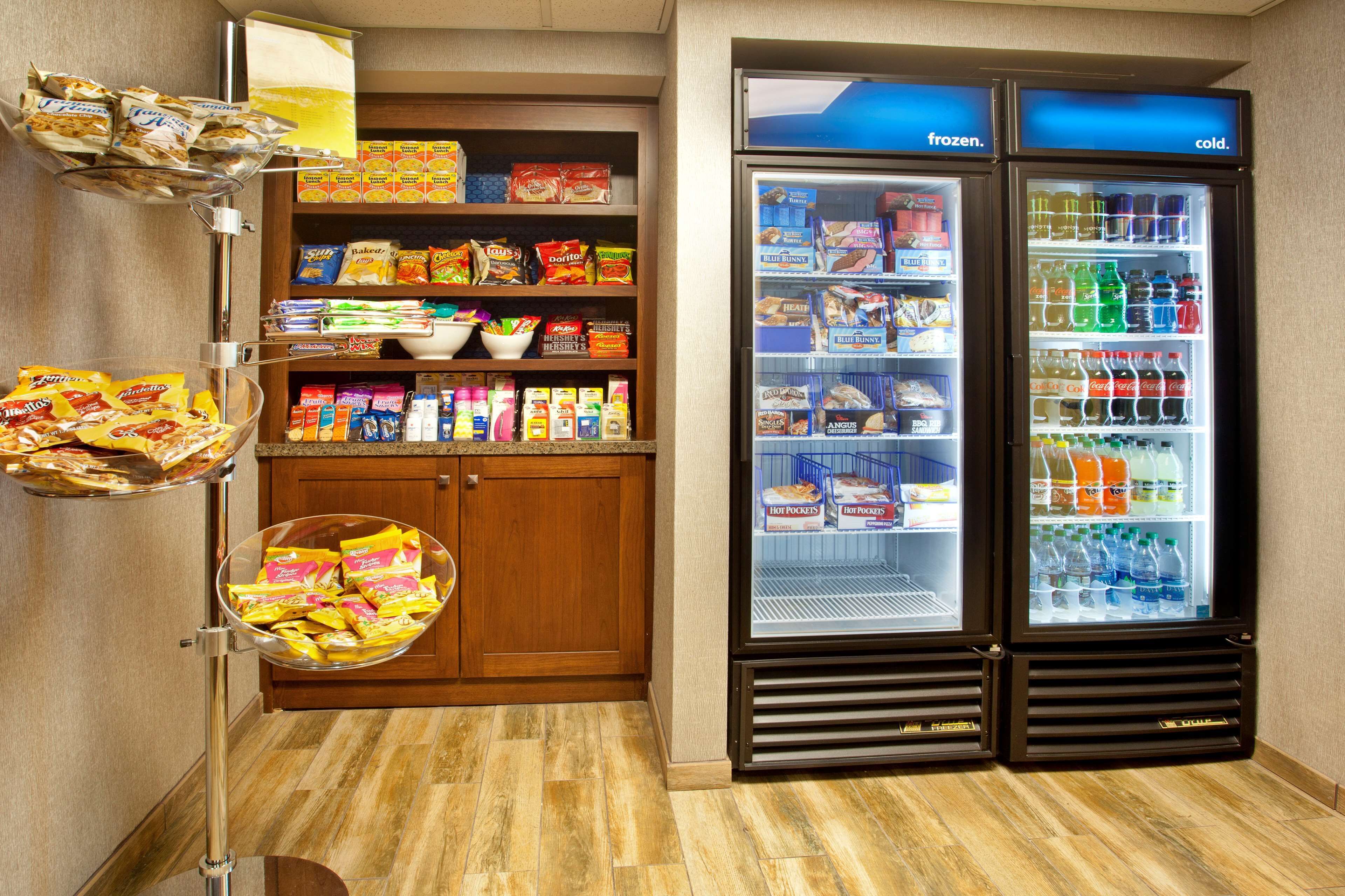 Photo - Hampton Inn & Suites El Paso-Airport