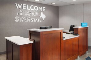 Reception - Hampton Inn & Suites El Paso-Airport (El Paso)