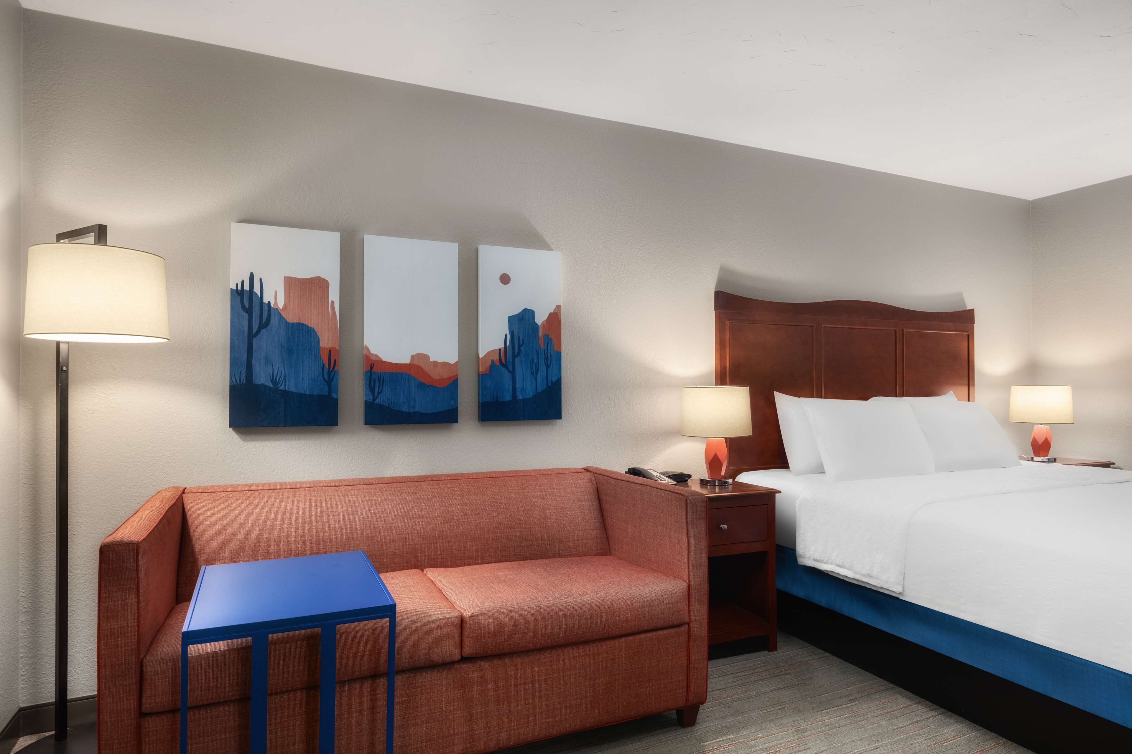 Photo - Hampton Inn & Suites El Paso-Airport