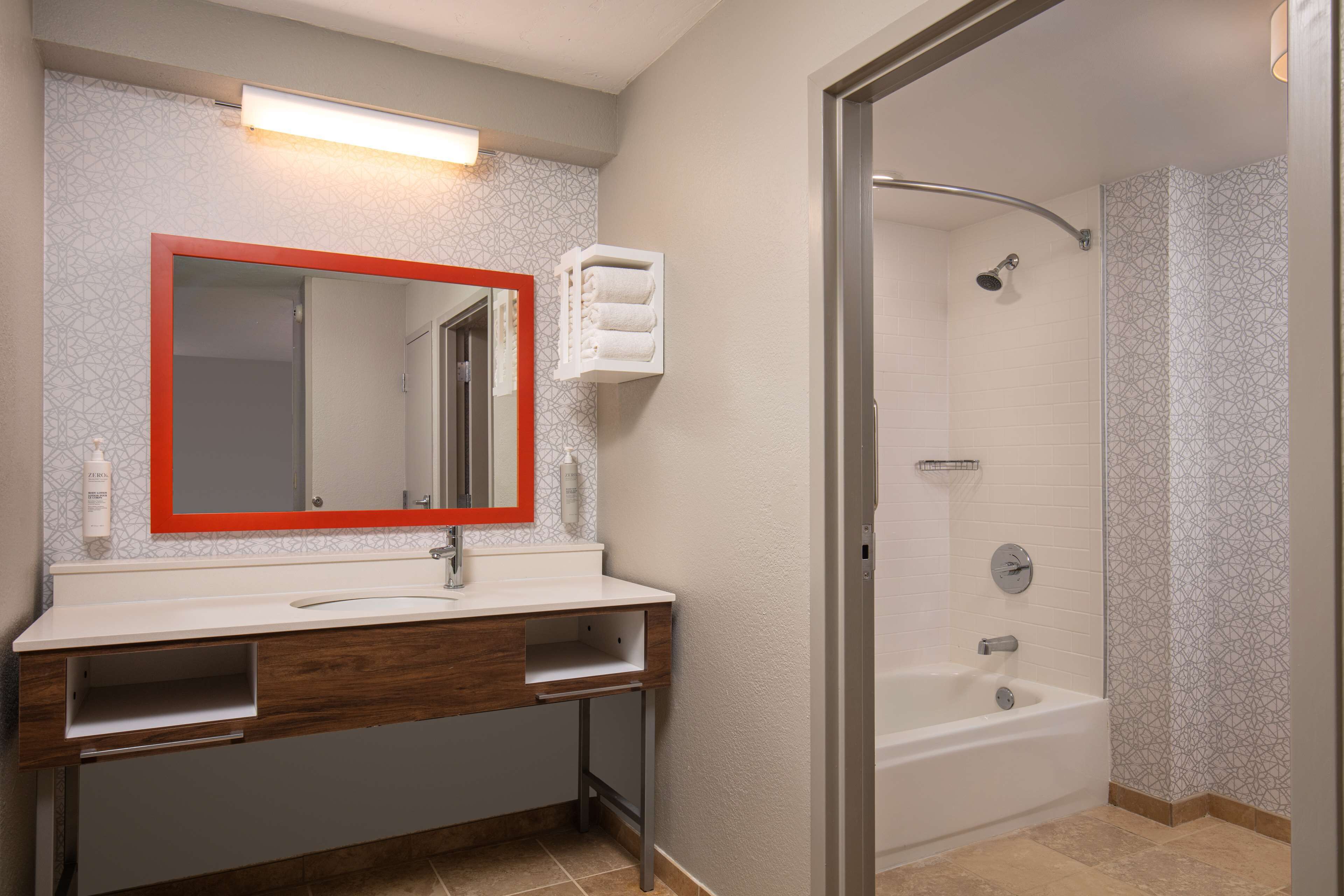 Photo - Hampton Inn & Suites El Paso-Airport