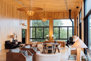 Sala de estar en el lobby