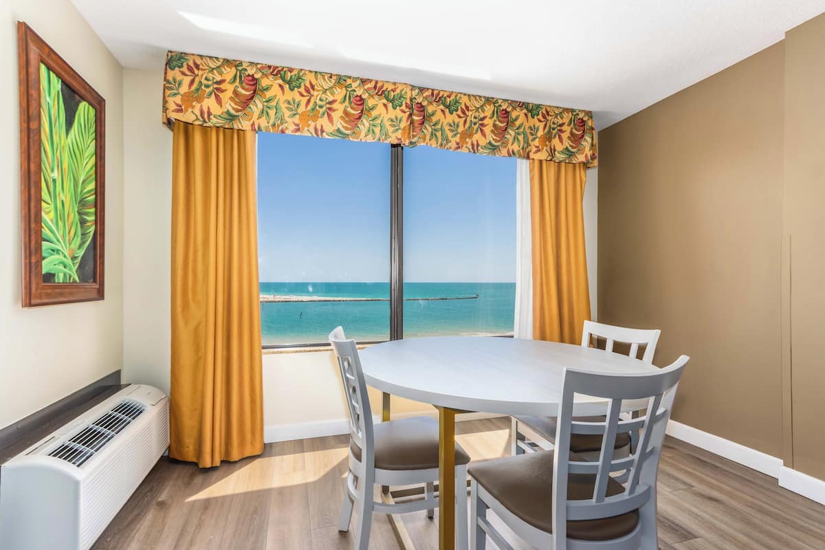 1 bedroom, premium bedding, down duvets, pillow-top beds