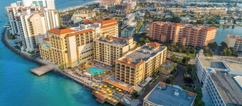 Holiday Inn & Suites Clearwater Beach by IHG