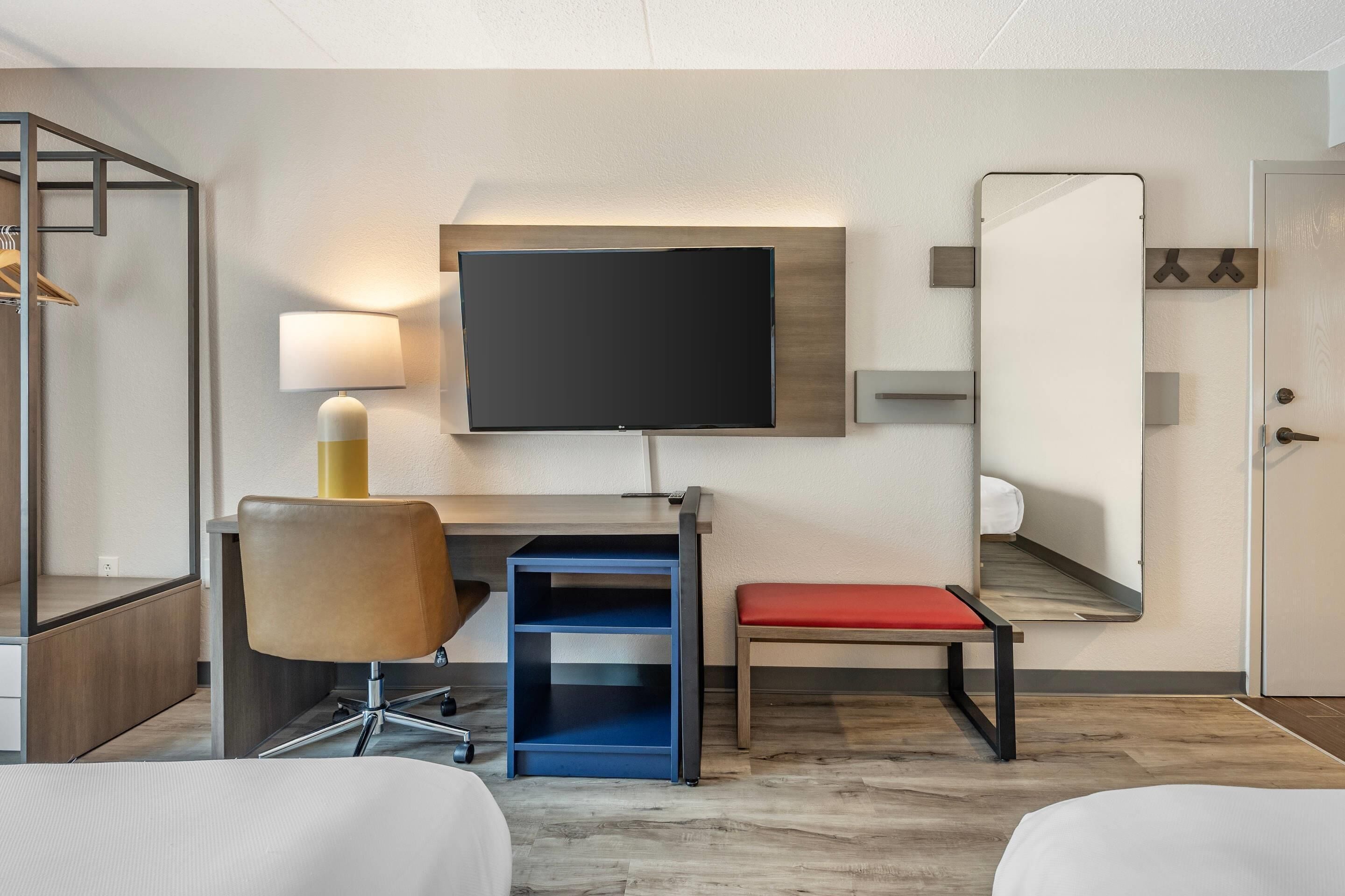 room, 2 queen beds, non smoking | 1 bedroom, premium bedding, desk, laptop workspace