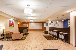 Lobby - Comfort Inn & Suites Cookeville (Cookeville)