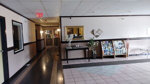 Lobby - Travelodge by Wyndham Merritt (Merritt)