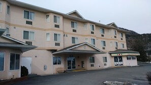 Front of property - Travelodge by Wyndham Merritt (Merritt)