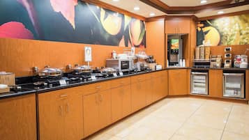 Free daily continental breakfast