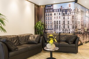 Sala de estar en el lobby