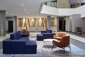 Lobby-Lounge