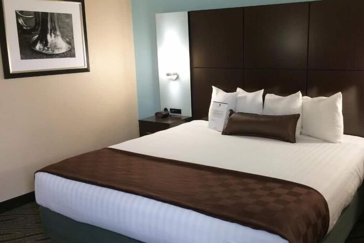 Pillowtop beds, desk, laptop workspace, iron/ironing board